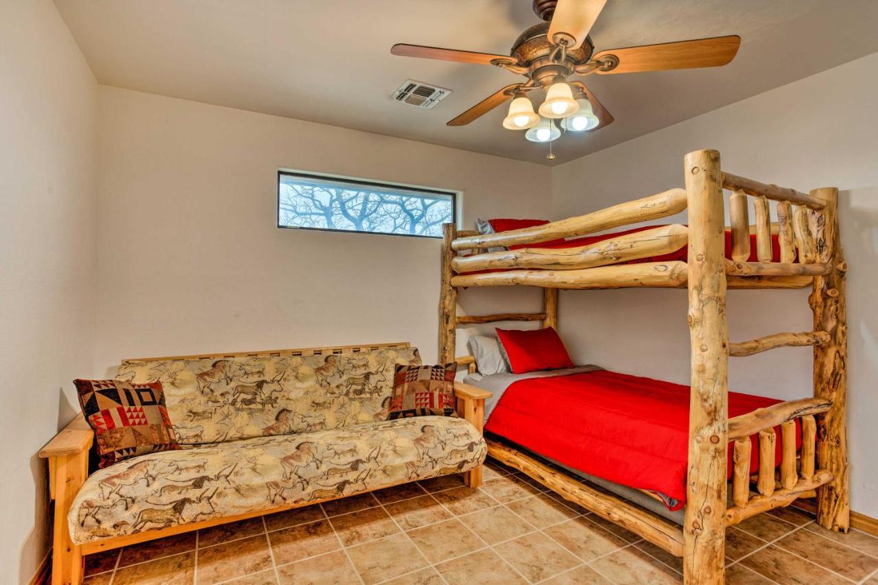 Medicine Park Cabin Rental With Mountain View Dış mekan fotoğraf
