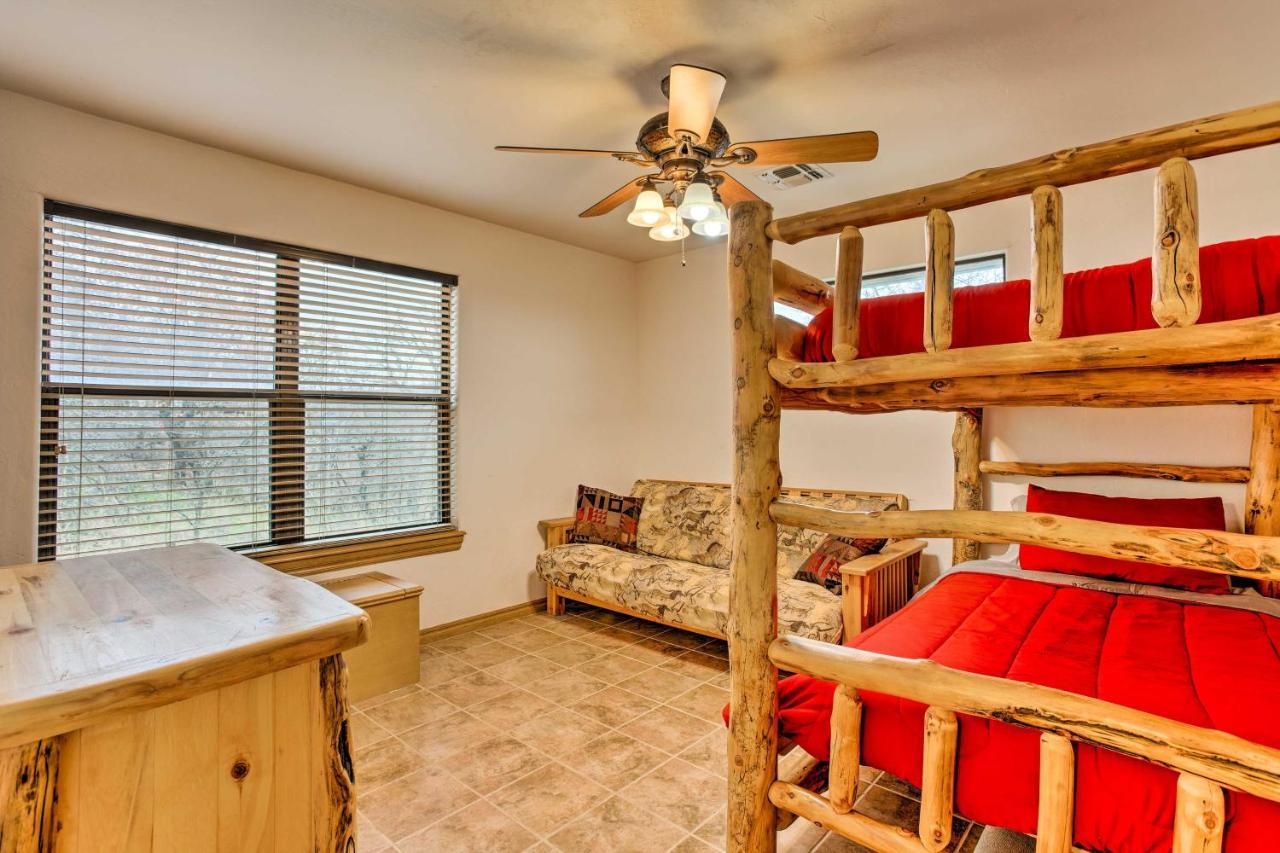 Medicine Park Cabin Rental With Mountain View Dış mekan fotoğraf